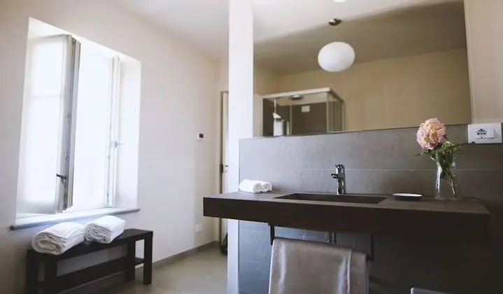 Junior Tek Büyük Yataklı Oda