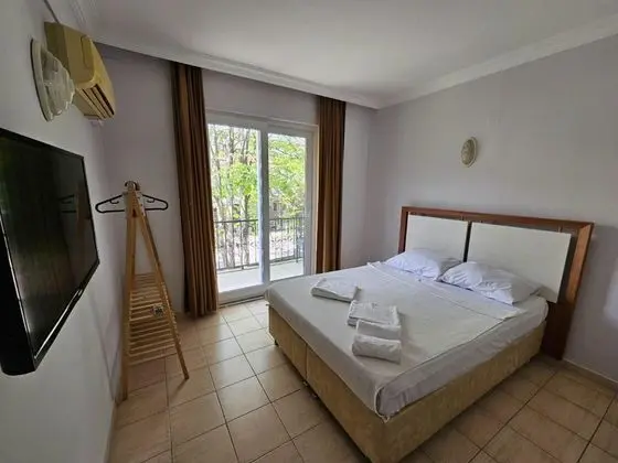Çift Kişilik, Bahçe Manzaralı, Balkonlu