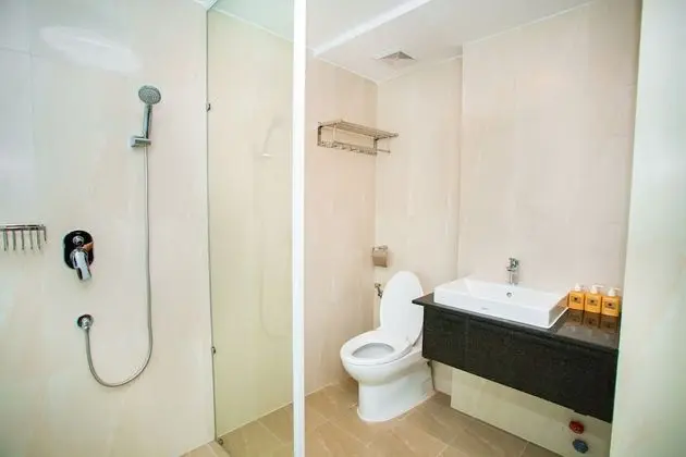 Deluxe İki Ayrı Yataklı Oda (River and Mountain View)