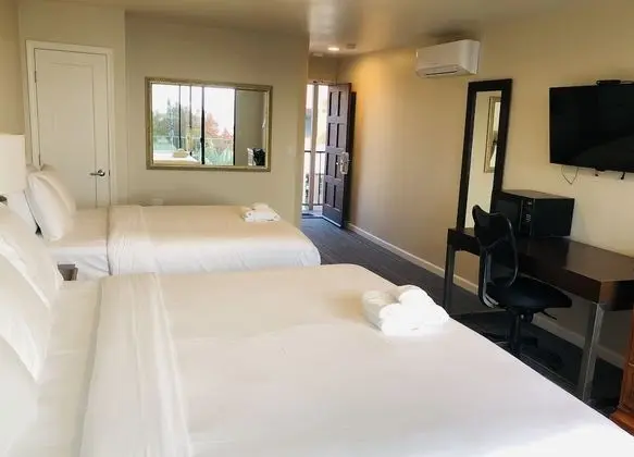 Deluxe Tek Büyük Yataklı Oda, Balkon, Okyanus Manzaralı