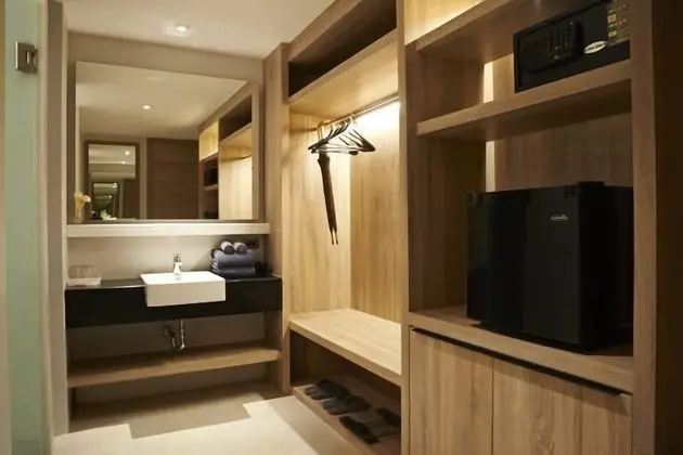 Deluxe Tek Büyük Yataklı Oda, Havuz Kullanımı