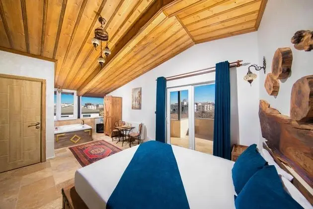 Grand Deluxe Oda, Kale Manzaralı, Jakuzili