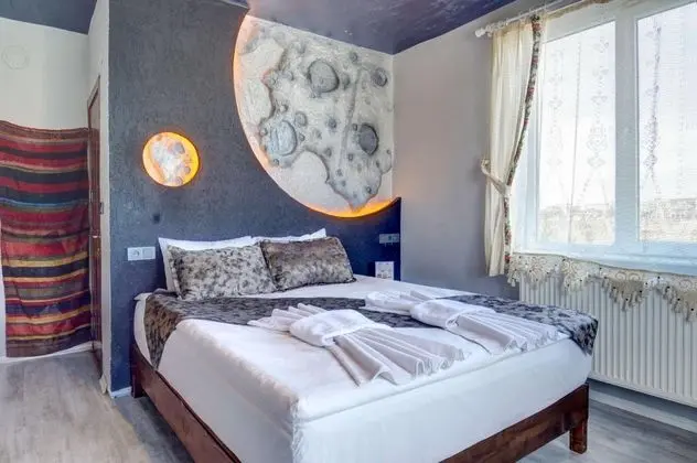 Standart Oda, Avlu Manzaralı