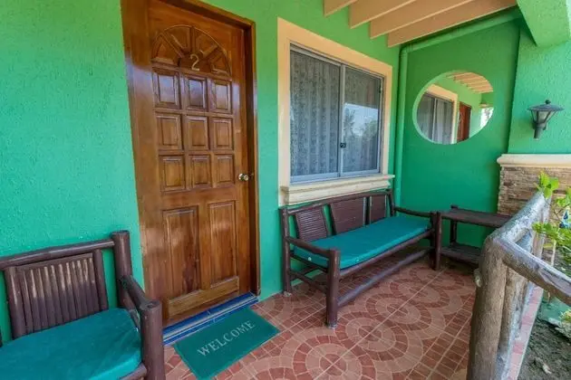 Deluxe Fan Room