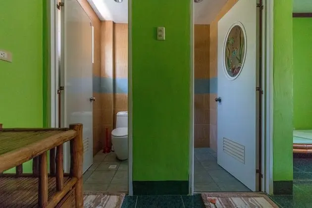 Deluxe Fan Room