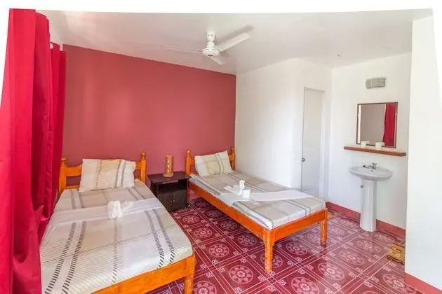 Standard Fan Room