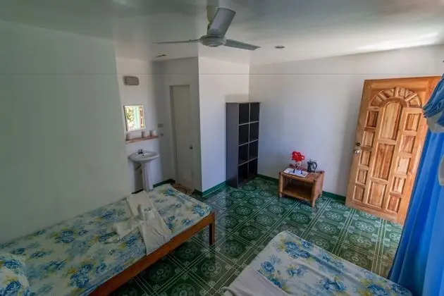 Standard Fan Room