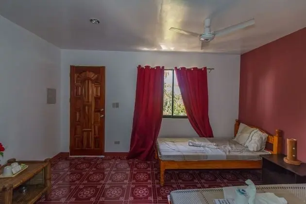 Standard Fan Room