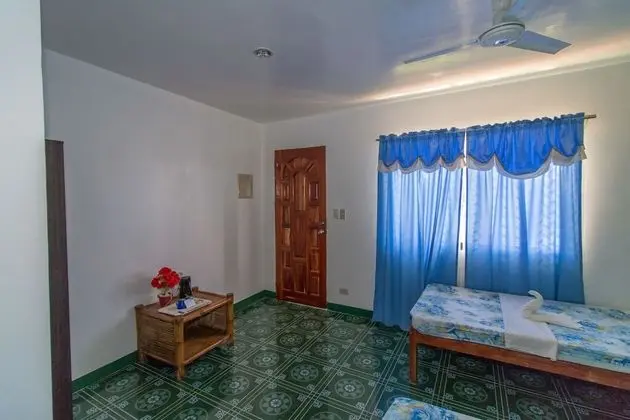Standard Fan Room