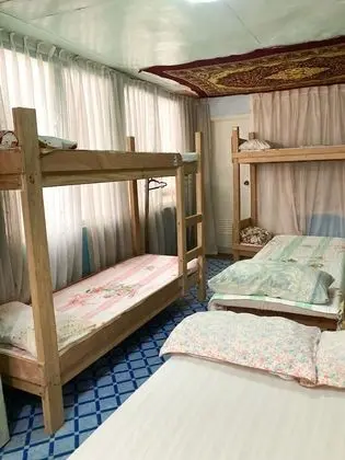 Ortak Ranzalı Oda, Karma Ranzalı Oda