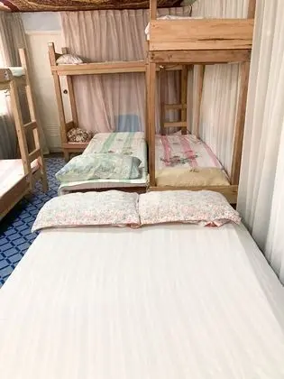 Ortak Ranzalı Oda, Karma Ranzalı Oda