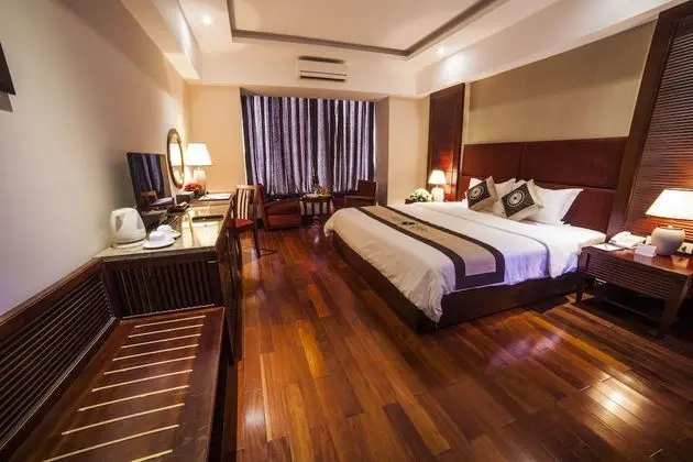 Deluxe Tek Büyük veya İki Ayrı Yataklı Oda, Şehir Manzaralı