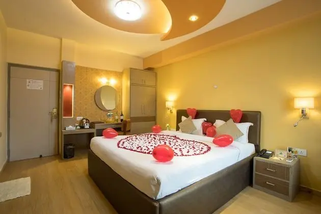 Deluxe Tek Büyük Yataklı Oda