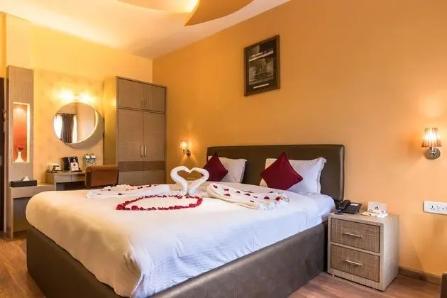 Deluxe Tek Büyük Yataklı Oda