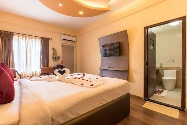 Deluxe Tek Büyük Yataklı Oda
