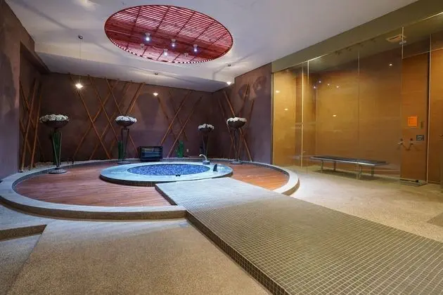 Luxury Tek Büyük veya İki Ayrı Yataklı Oda (Check-in after 7PM)