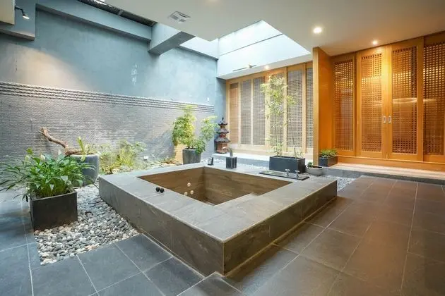 Luxury Tek Büyük veya İki Ayrı Yataklı Oda (Check-in after 7PM)