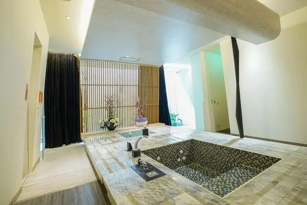 Luxury Tek Büyük veya İki Ayrı Yataklı Oda (Check-in after 7PM)