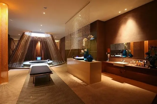 Luxury Tek Büyük veya İki Ayrı Yataklı Oda (Check-in after 7PM)