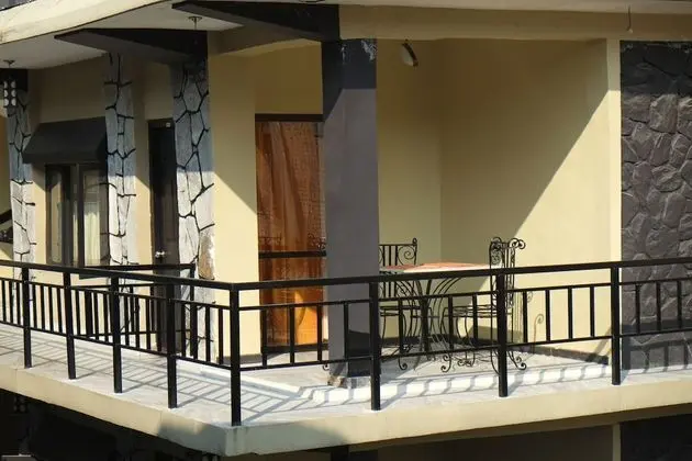 Deluxe Tek Büyük Yataklı Oda, 1 Yatak Odası, Balkon, Avlu Manzaralı