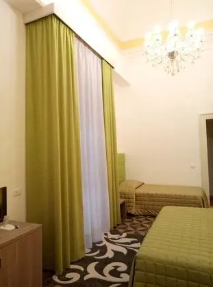 Deluxe Üç Kişilik Oda