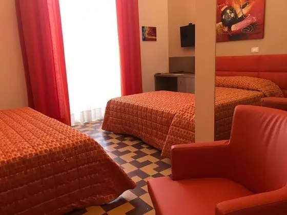 Deluxe Üç Kişilik Oda