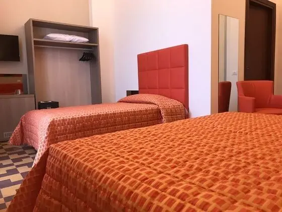 Deluxe Üç Kişilik Oda