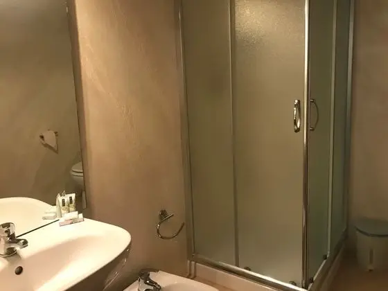 Standard Tek Büyük veya İki Ayrı Yataklı Oda