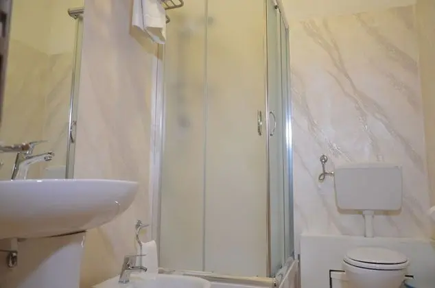 Standard Tek Büyük veya İki Ayrı Yataklı Oda