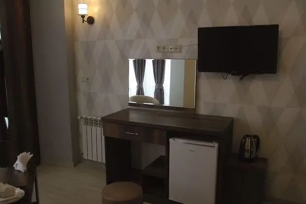 Standard Tek Büyük Yataklı Oda