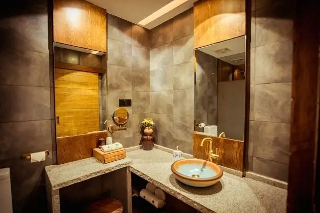 Deluxe Tek Büyük Yataklı Oda