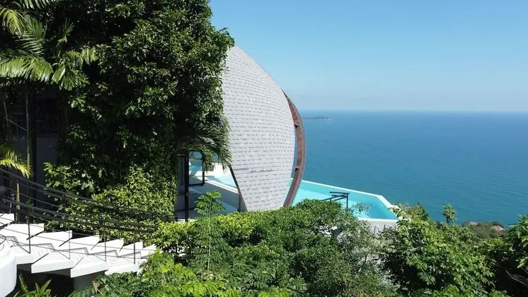 Luxury Villa