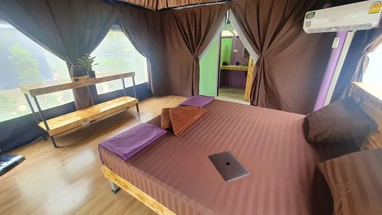 Double Tented Room