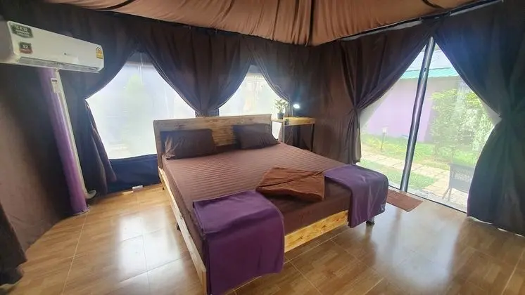 Double Tented Room