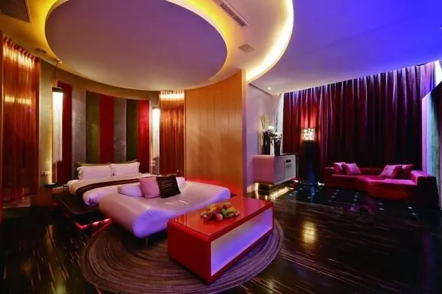 Deluxe Tek Büyük Yataklı Oda, Küvet