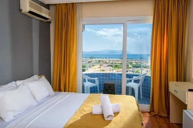 Standart Oda, Deniz Manzaralı, Balkonlu