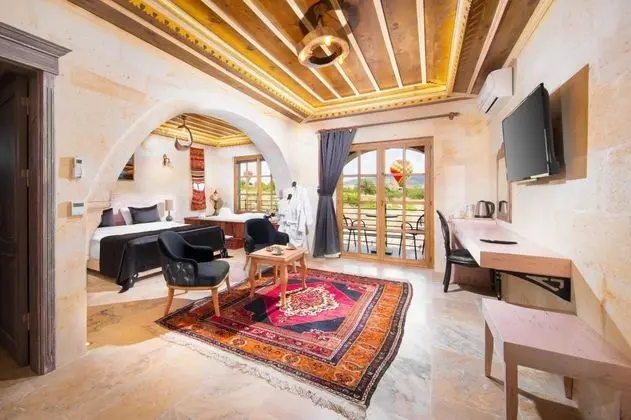 King Suite - Jakuzili,    , Balkonlu