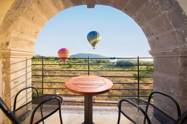 King Suite - Jakuzili,    , Balkonlu