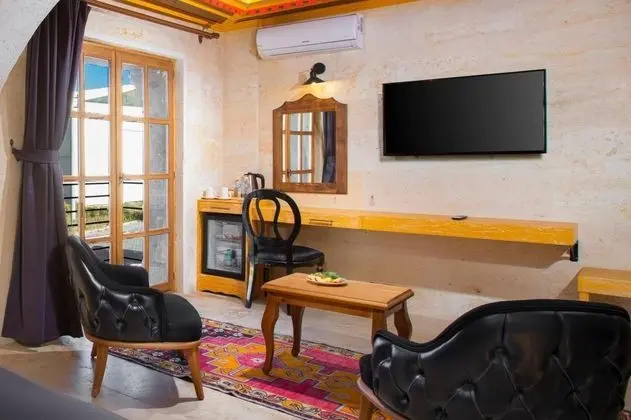 Luxury Suite, Simge Yapı Manzaralı, Jakuzili ve Balkonlu