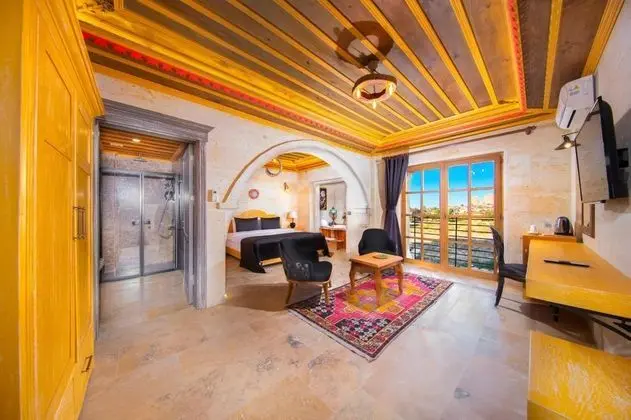 Luxury Suite, Simge Yapı Manzaralı, Jakuzili ve Balkonlu