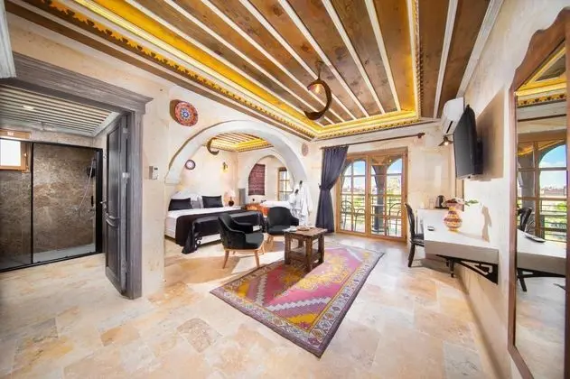 Luxury Suite, Simge Yapı Manzaralı, Jakuzili ve Balkonlu