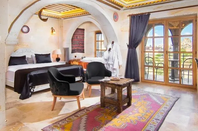 Luxury Suite, Simge Yapı Manzaralı, Jakuzili ve Balkonlu