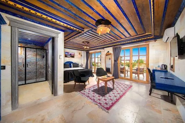 Superior Queen Oda, Bahçe Manzaralı, Verandalı