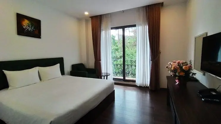 Deluxe Oda, 1 En Büyük (King) Boy Yatak, Tepe Manzaralı, Bahçeli