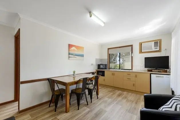 Standard Kır Evi, 2 Yatak Odası, Küçük Mutfak, Bahçeli