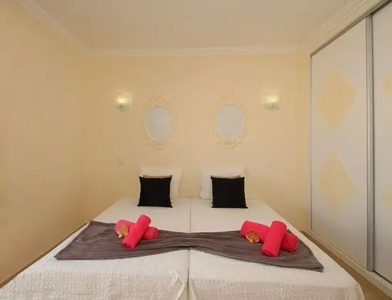 Villa, 6 Yatak Odası, Kişiye Özel Havuzlu, Deniz Manzaralı