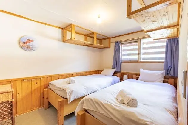 Çatı Katı (Loft), 2 Tek Kişilik Yatak