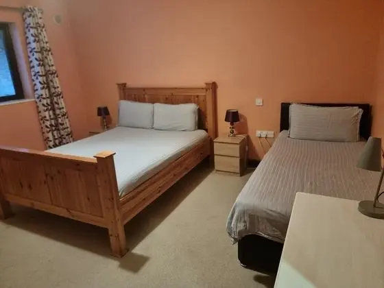 Üç Kişilik Oda, Banyolu/Duşlu