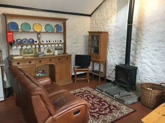Kır Evi, Banyolu/Duşlu (no. 3 Starling)