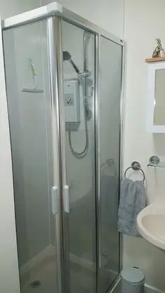Economy İki Ayrı Yataklı Oda, Banyolu/Duşlu